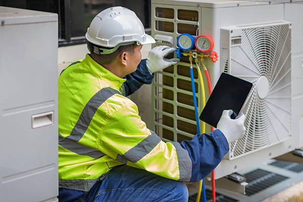 Professional Heat Pump Repair technician working in Jeannette, PA